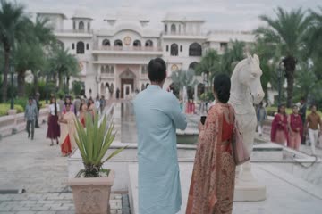 Aashram 3 2022 S03 Chakravyuh Episode 2 Hindi thumb 